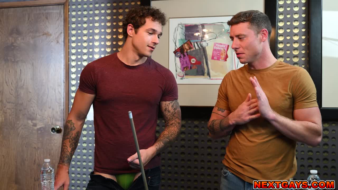 Flip fuck with buddies Jayden Marcos and Justin Matthews
